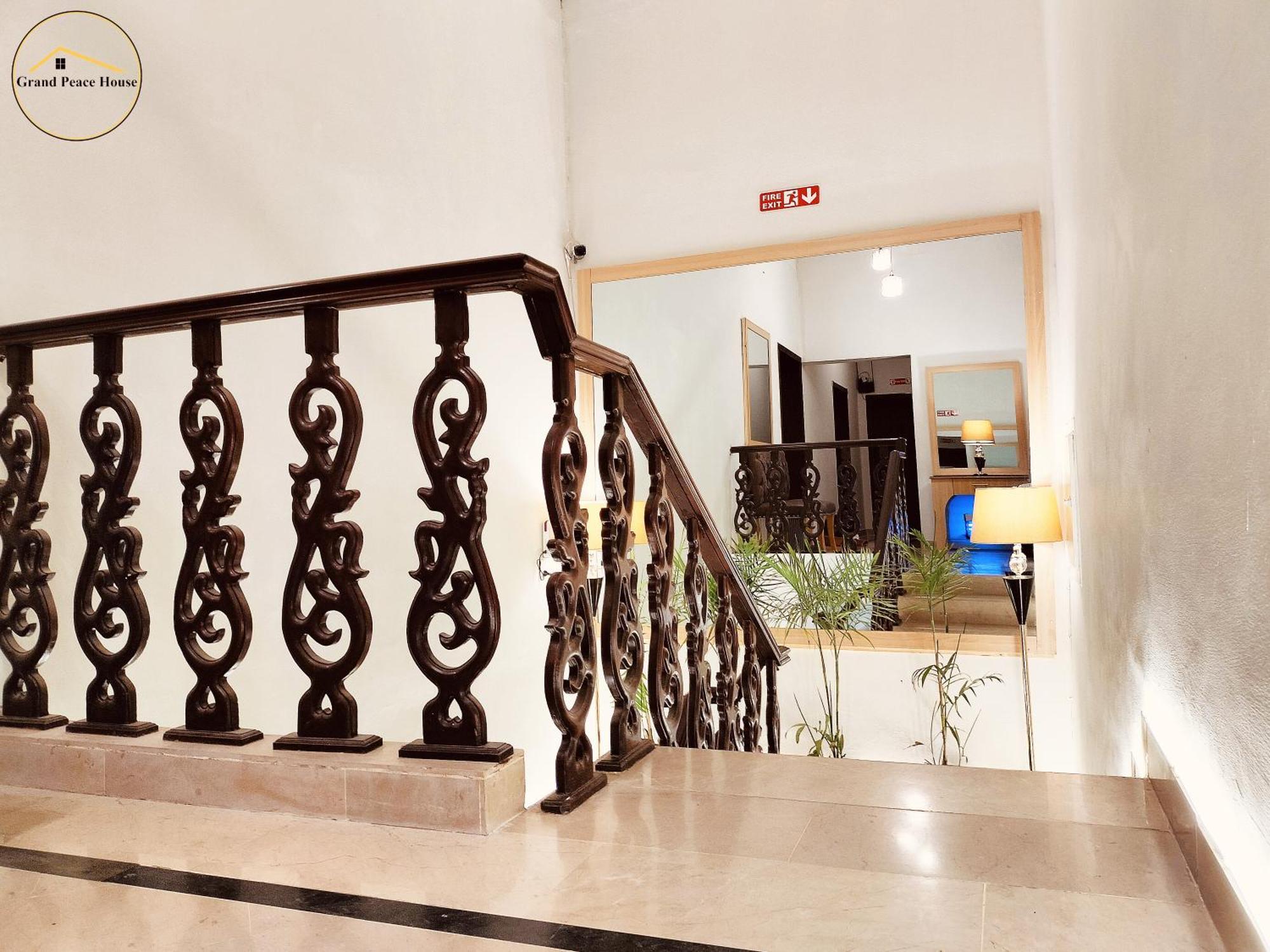 Grand Peace House I Bed & Breakfast Islamabad Exterior photo
